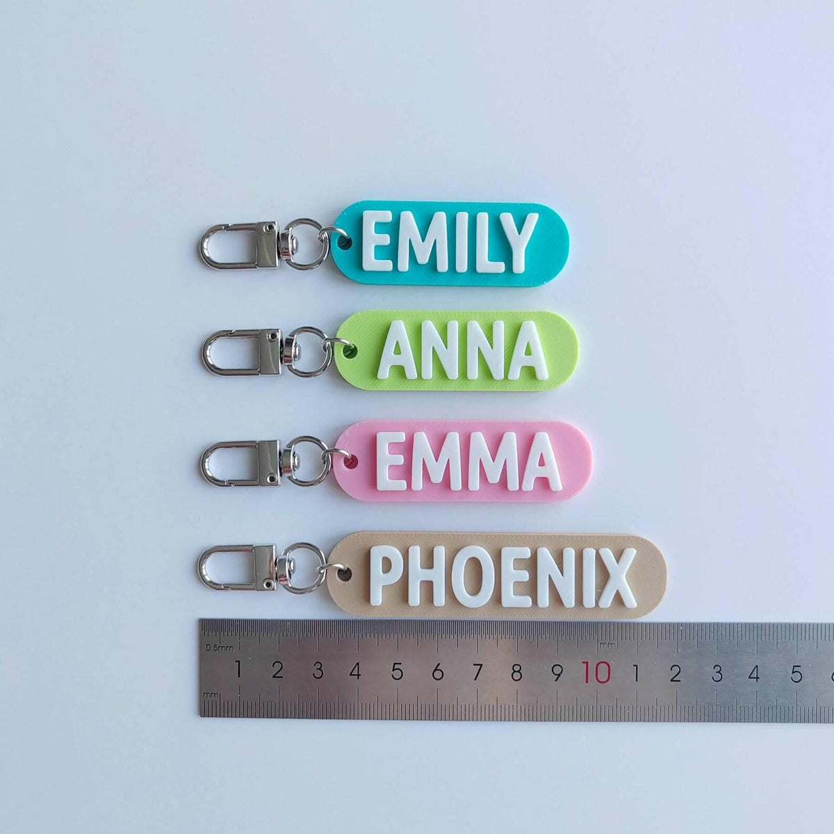 HappyFamilyWorks Personalized 3D Printed Name Keychain PLA